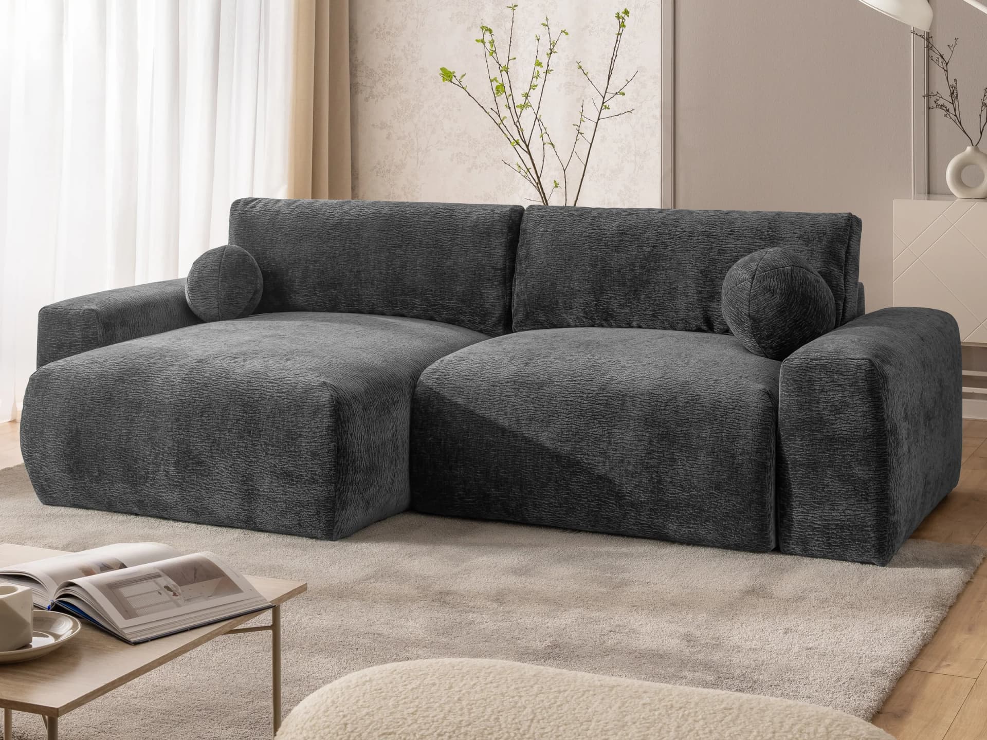 Puffy – Besonders weiches und puffiges Ecksofa mit Schlaffunktion und Bettkasten aus Stoff mit Chenillestruktur