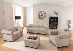 /uploads/product/cleo-blink-chesterfield-2-sitzer-sofa-mit-schlaffunktion-aus-samt-mit-kristallsteppung-und-braun-6a5b21980a.jpg