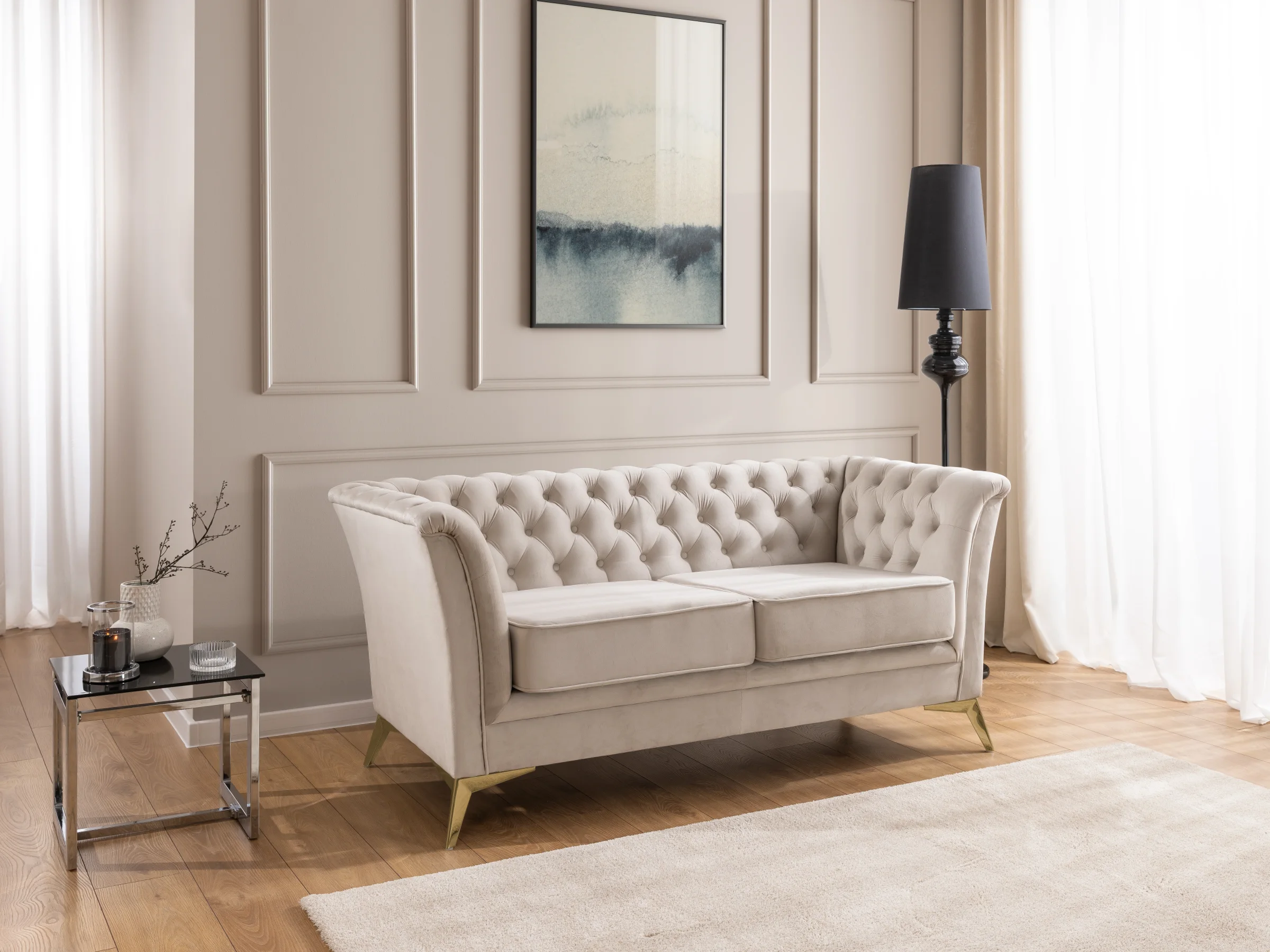 /uploads/product/whitby-chesterfield-luxus-polstergarnitur-2-1-aus-samt-mit-goldenen-silbernen-oder-schwarzen-f-e-94d1f3f67c.webp